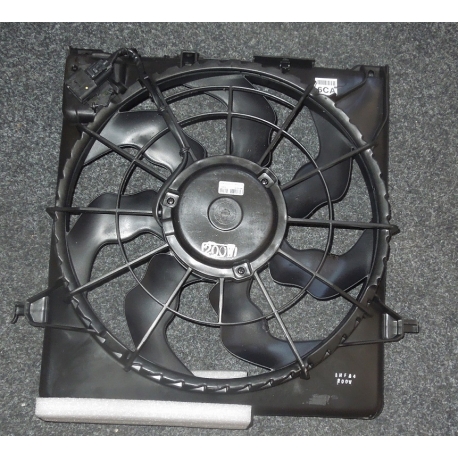 Ventilátor chlazení s krytem Hyundai i30 (07-), Kia Ceed (07-) 411423W5X